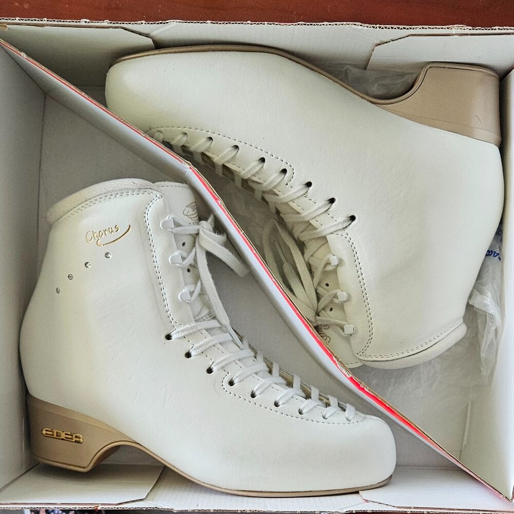 Edea Women's White Ice Skates